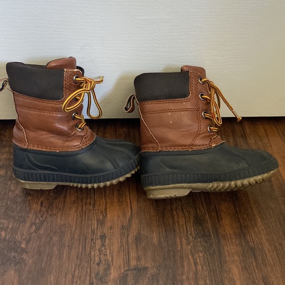 Gap Thinsulate duck boots! Cutest and best quality - Picture 3 of 3